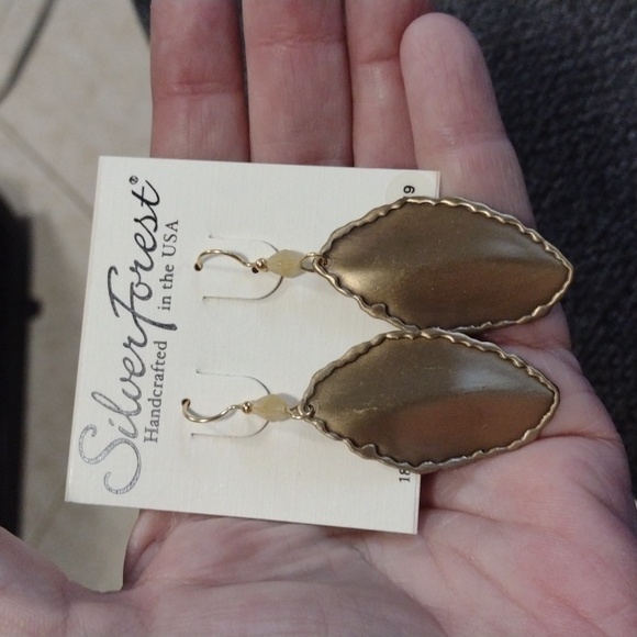 🌟 Silver Forest Earrings NWT - Picture 3 of 5